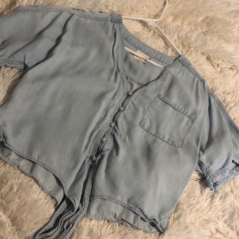 Clothes - Picture 2 of 11